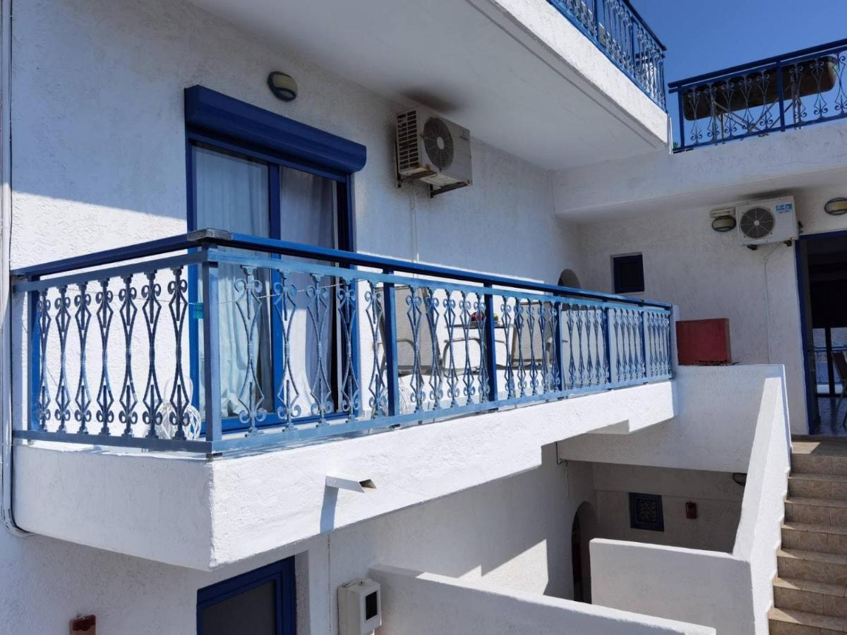 Marinas Studios Livadia  Dış mekan fotoğraf
