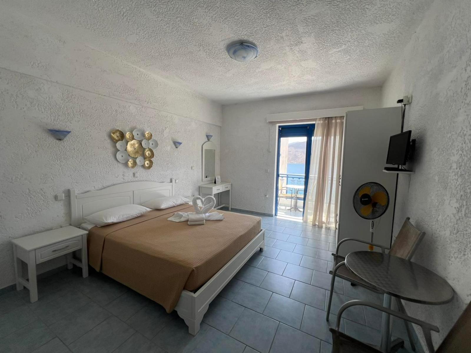 Marinas Studios Livadia  Dış mekan fotoğraf